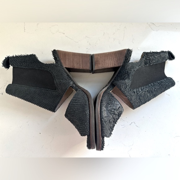 New MATISSE Smith Textured Leather Cutout Ankle Bootie Sz 6 - Picture 4 of 9